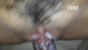 Chịch lồn đĩ dâm chảy nước