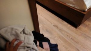 Vợ đi vắng vuốt trụ quay tay xuất tinh