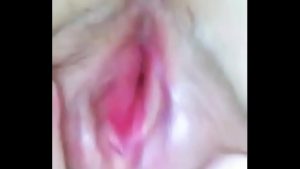 Khoe bướm hồng dâm siêu ngon