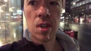 Đi bộ xuất tinh và xuất tinh nơi công cộng đầy nguy hiểm!