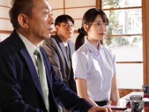 Đi công tác gạ chịch cô nhân viên dâm đãng