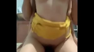 Chịch cặc anh rể trước gương dâm nứng vô cùng