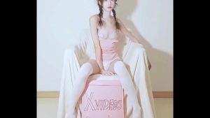 Con em gái dâm mình dây mặc đồ gợi cảm chụp ảnh nude