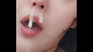 Nện bắn tinh lên mặt gái dâm tung tóe