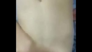 Em dâm nữ nứng  khoe lồn mê quá trời