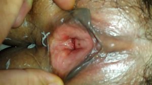 Cận cảnh đút chim vào lồn mbbg hai con tại nhà riêng khi chồng đi vắng