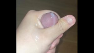 Quay tay dâm rỉ nước mê quyến rũ