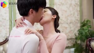 Chịch chị gái xinh gái chơi con cu dâm không che