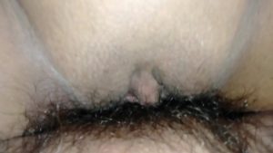 Em kẹp cu dài dâm cưỡi buồi nứng muốn bắn