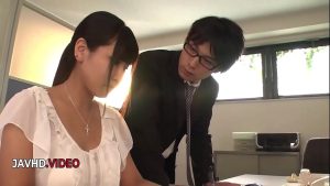 Gạ chịch cô đồng nghiệp sướng dâm không che rên rỉ