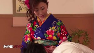 Cô nàng dâm bị địt dập cho phê vãi